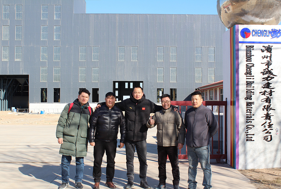 The Mongolian customers who have cooperated for ten years come to visit the factory and discuss new cooperation plans